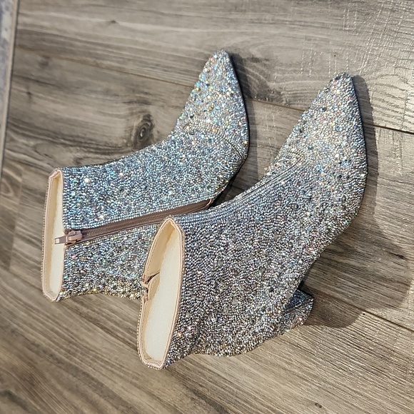EUC Betsy Johnson Glass stone upper Sequins 3 1/2" heeled Boots sz 8.5M - Picture 5 of 14